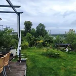 Prázdninový dům Hilltop View - 2 Bedroom House With Garden Bbq - Private Parking - 12min To Uzupis Anytime *