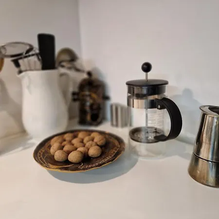 Poilsio namai Hilltop View - 2 Bedroom House With Garden Bbq - Private Parking - 12min To Uzupis Anytime