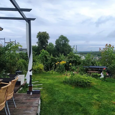 Poilsio namai Hilltop View - 2 Bedroom House With Garden Bbq - Private Parking - 12min To Uzupis Anytime *