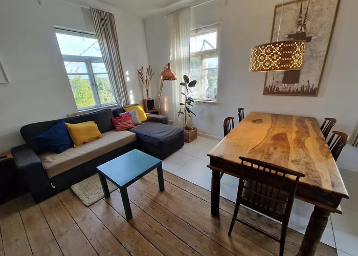 Hilltop View - 2 Bedroom House With Garden Bbq - Private Parking - 12min To Uzupis Anytime Poilsio namai *