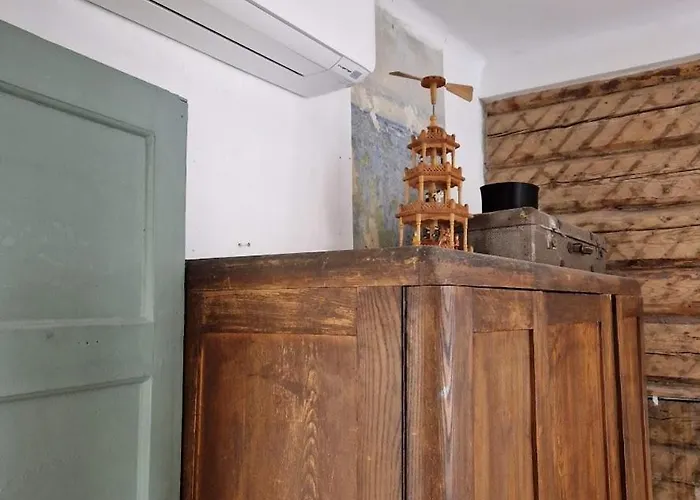 Hilltop View - 2 Bedroom House With Garden Bbq - Private Parking - 12min To Uzupis Anytime *