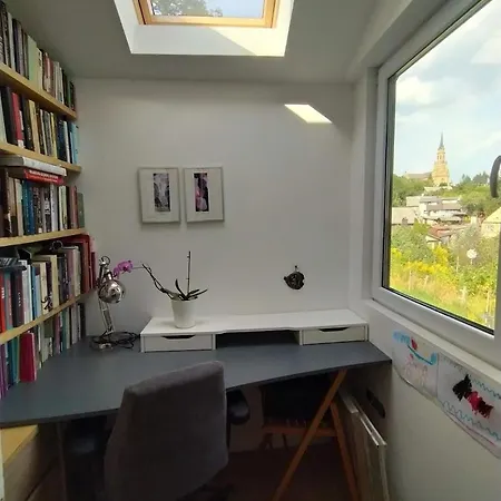 Casa de Férias Hilltop View - 2 Bedroom House With Garden Bbq - Private Parking - 12min To Uzupis Anytime Vilnius