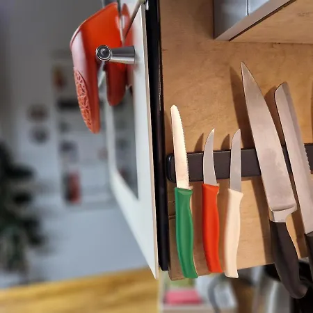 Hilltop View - 2 Bedroom House With Garden Bbq - Private Parking - 12min To Uzupis Anytime Casa de Férias Vilnius