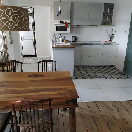 Casa de Férias Hilltop View - 2 Bedroom House With Garden Bbq - Private Parking - 12min To Uzupis Anytime