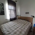 Hilltop View - 2 Bedroom House With Garden Bbq - Private Parking - 12min To Uzupis Anytime Semesterbostad Vilnius