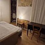 Semesterbostad Hilltop View - 2 Bedroom House With Garden Bbq - Private Parking - 12min To Uzupis Anytime Vilnius