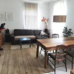 Hilltop View - 2 Bedroom House With Garden Bbq - Private Parking - 12min To Uzupis Anytime Semesterbostad *